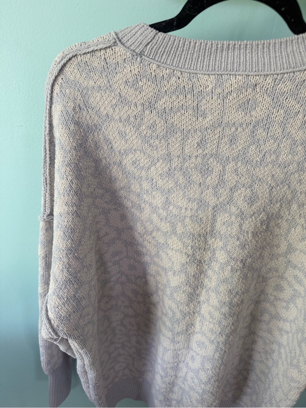 Abercrombie & Fitch Soft A&F Collection Cozy Crewneck Sweater Size Medium - Picture 8 of 10